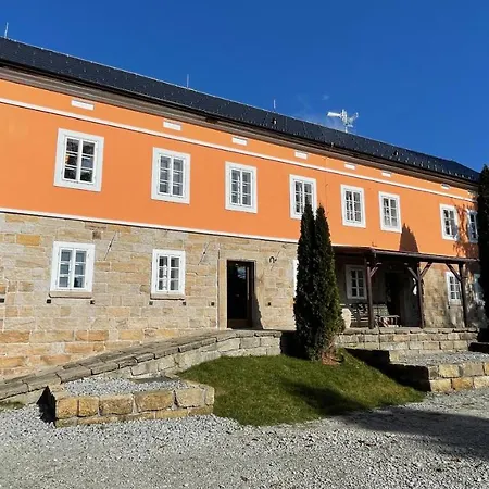 Pod Devitkou Inn