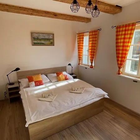 Inn Pod Devitkou Hrensko