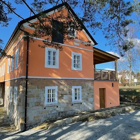 Inn Pod Devitkou